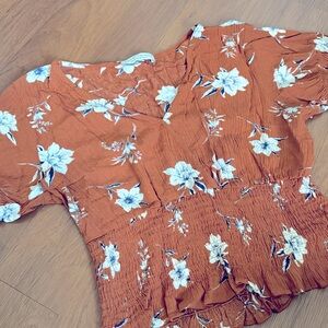 Cropped Puff Sleeve Floral Shirt